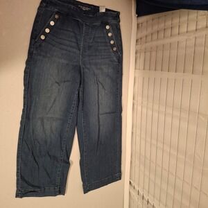Chicos Wide Leg Ankle‎ Jeans Women's Size 8R Blue Sailor Button Cropped Denim
